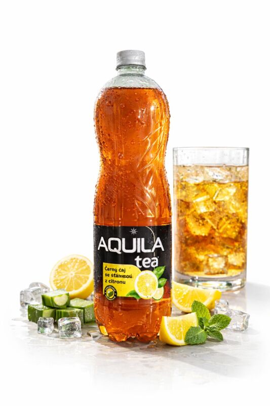 Aquila Tea Černý čaj se šťávou z citronu 1,5l
